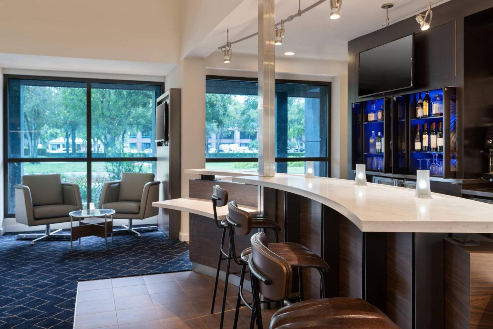 Courtyard By Marriott West Palm Beach Bagian luar foto