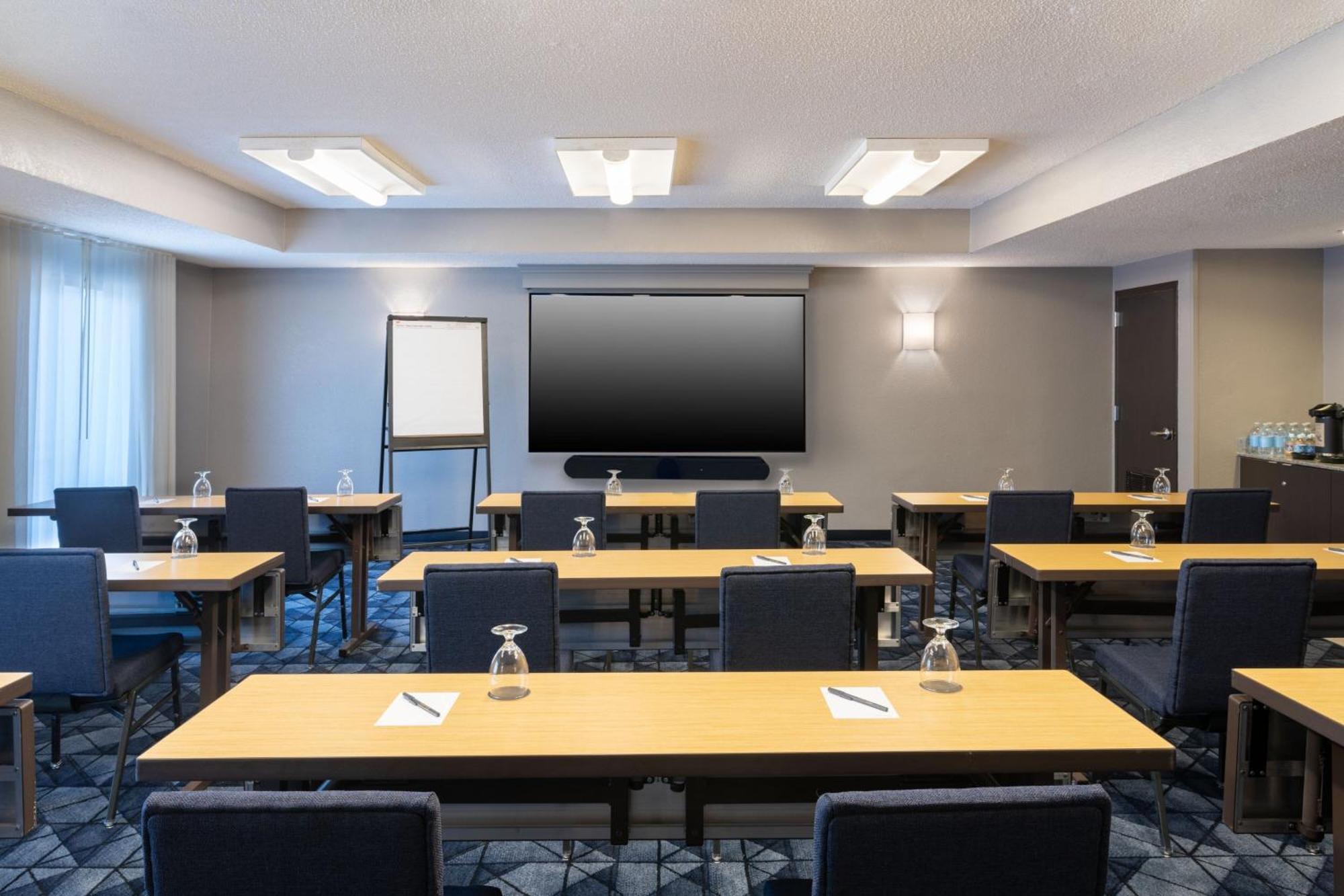 Courtyard By Marriott West Palm Beach Bagian luar foto