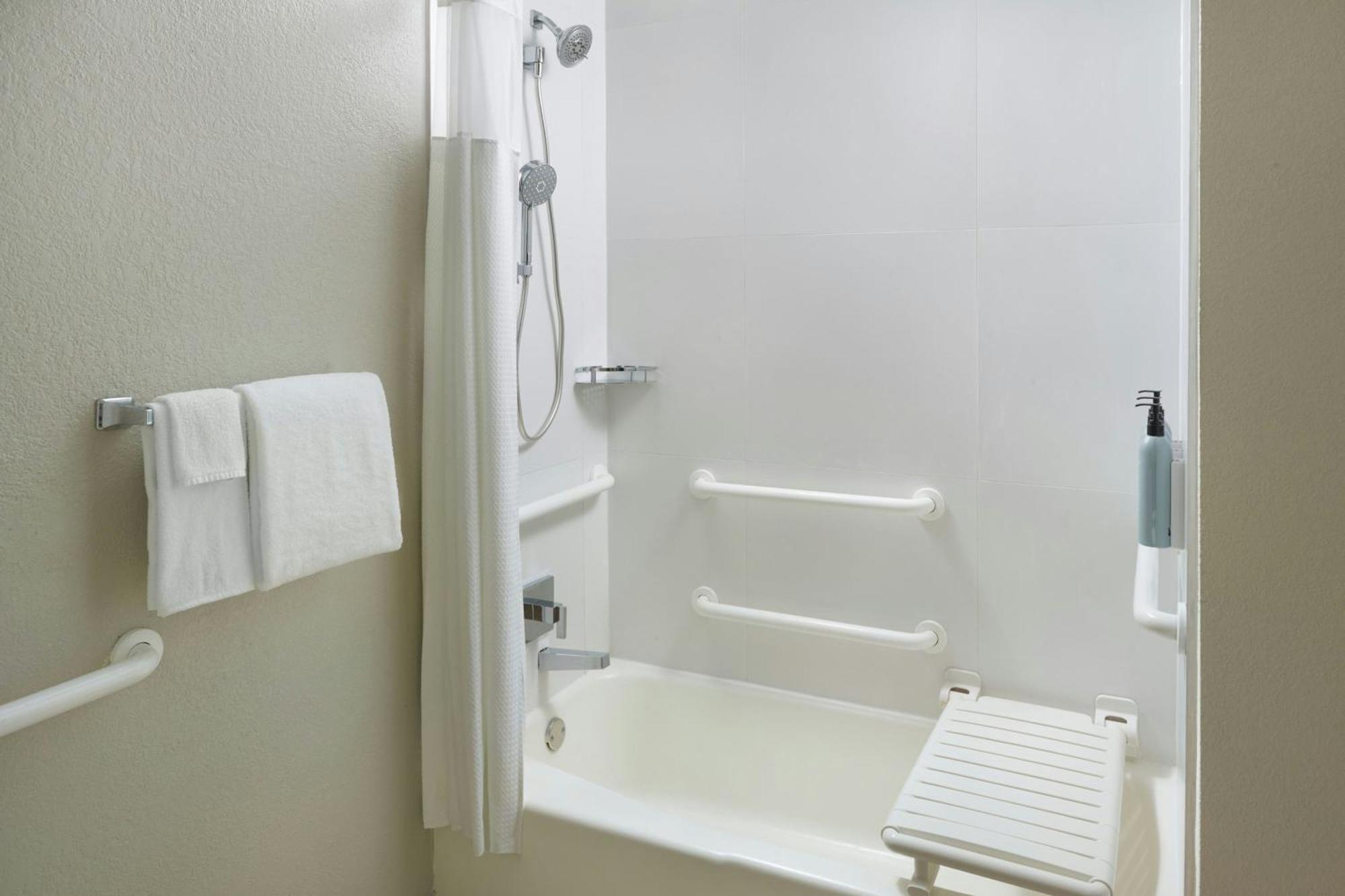 Courtyard By Marriott West Palm Beach Bagian luar foto