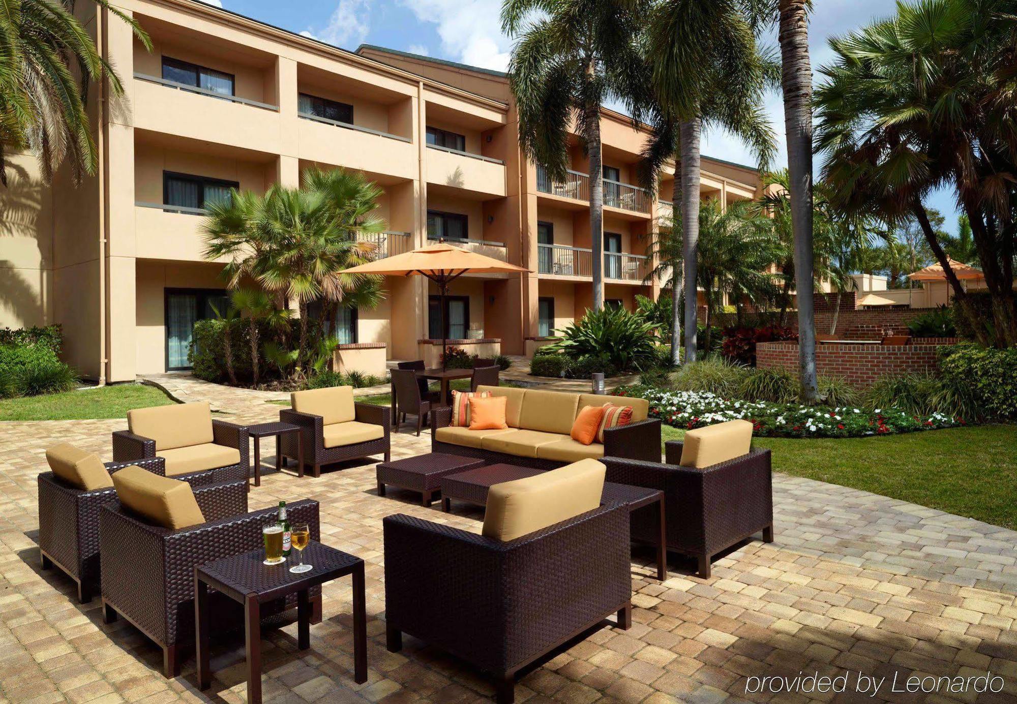 Courtyard By Marriott West Palm Beach Bagian luar foto