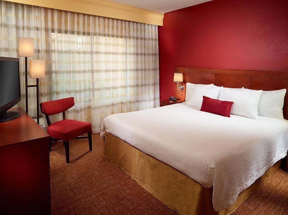 Courtyard By Marriott West Palm Beach Bagian luar foto
